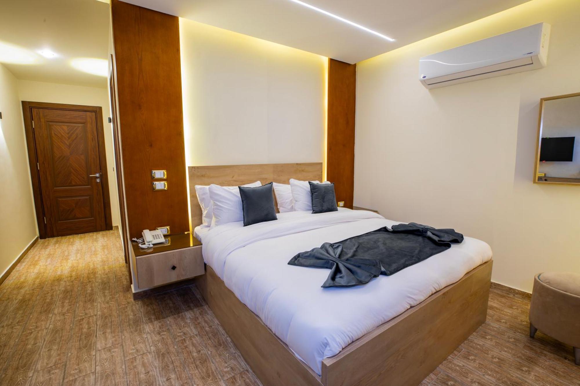 Piccolo Mondo Boutique Hotel Nazlet el-Sisi Exterior photo